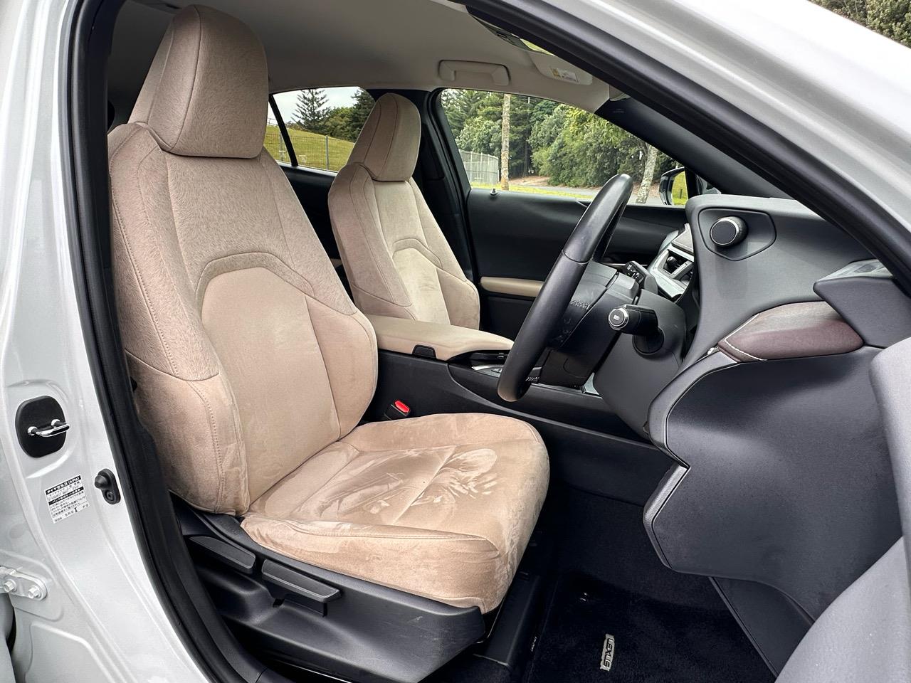 2021 Lexus UX 200