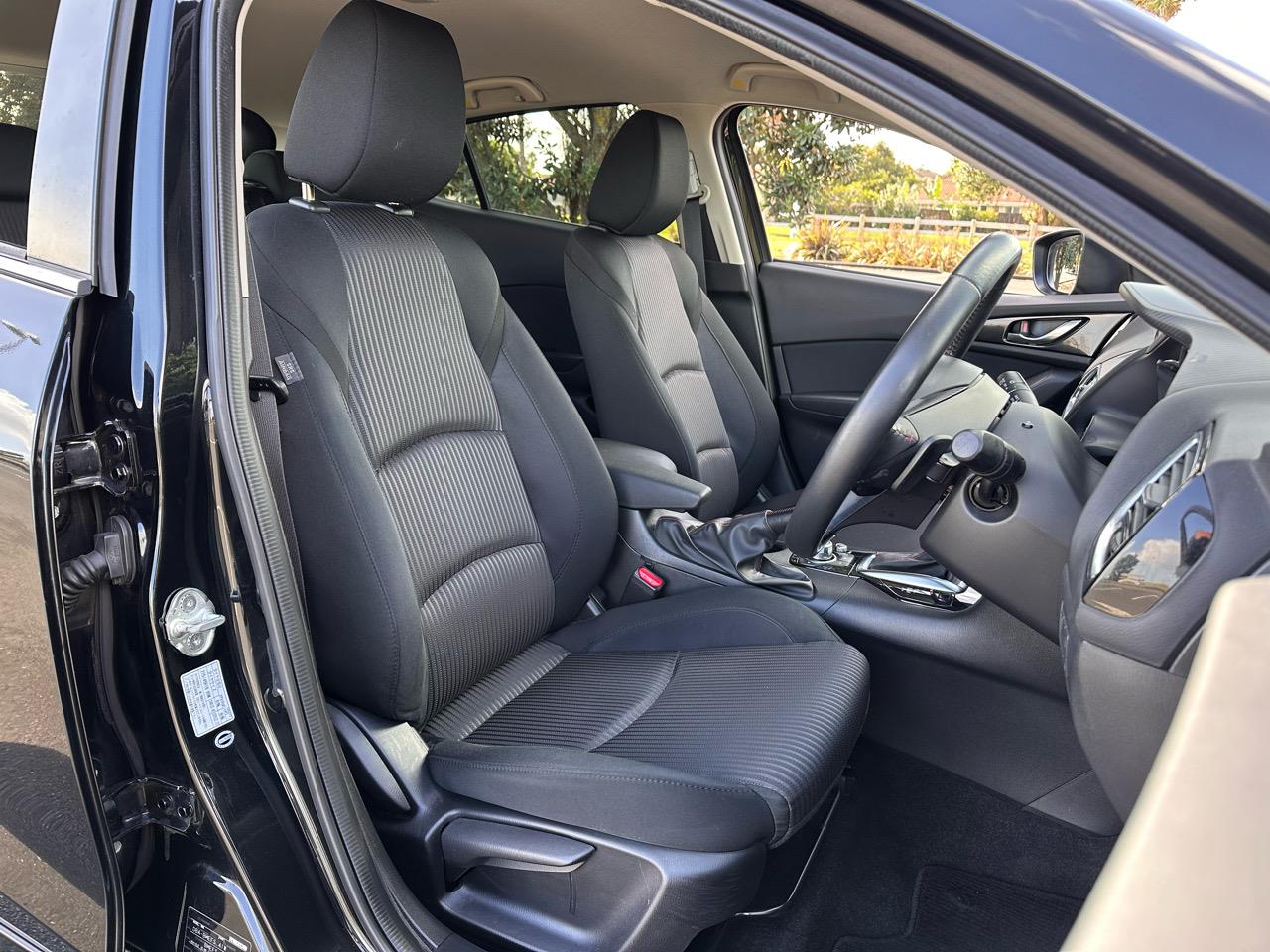 2016 Mazda AXELA