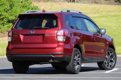 2015 Subaru FORESTER - Thumbnail