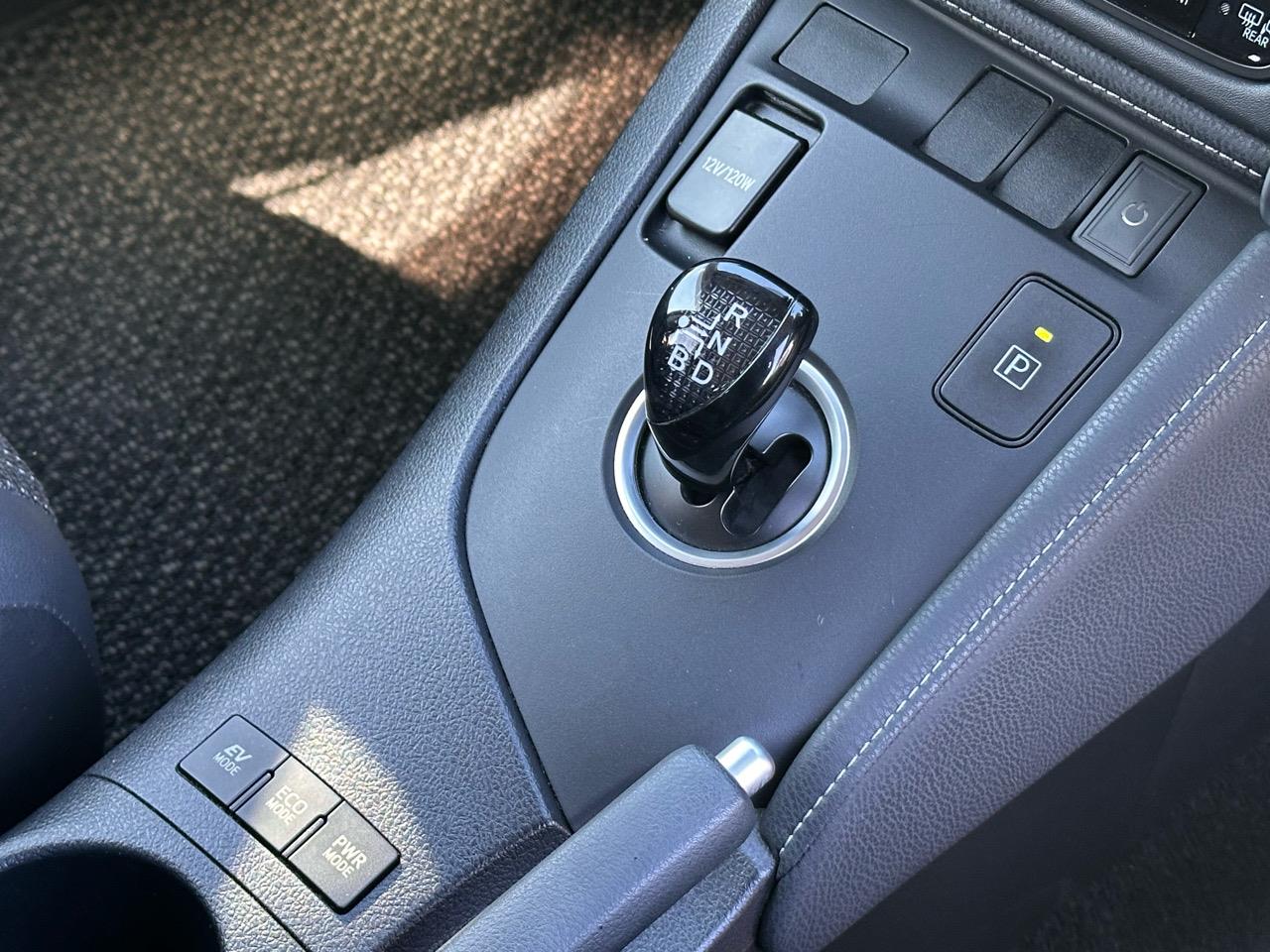 2016 Toyota AURIS