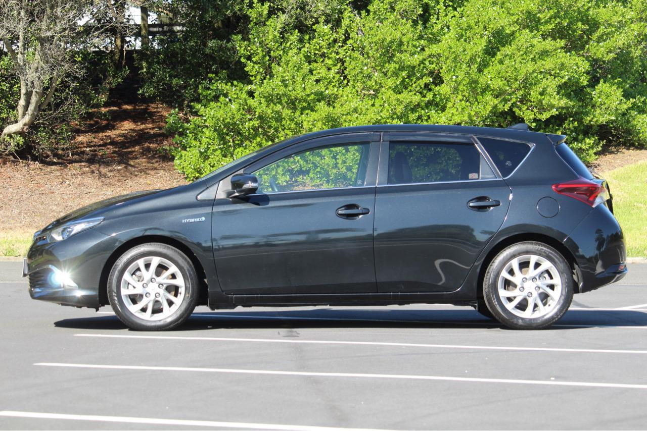 2016 Toyota AURIS