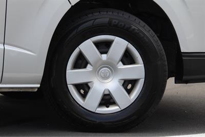 2021 Toyota Hiace - Thumbnail