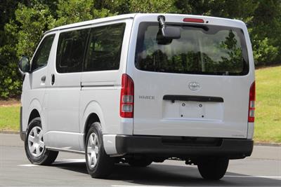 2021 Toyota Hiace - Thumbnail