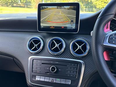 2016 Mercedes-Benz A 180 - Thumbnail