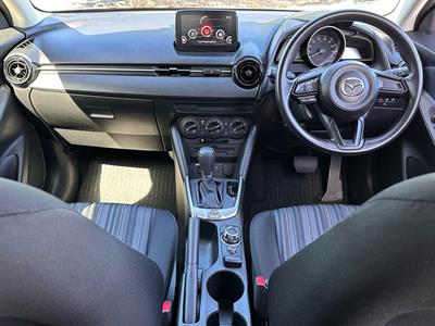 2021 Mazda 2 - Thumbnail