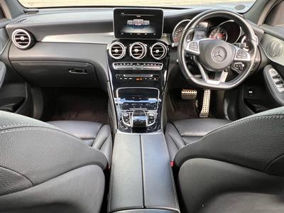 2016 Mercedes-Benz GLC 250 - Thumbnail
