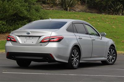 2018 Toyota Crown - Thumbnail